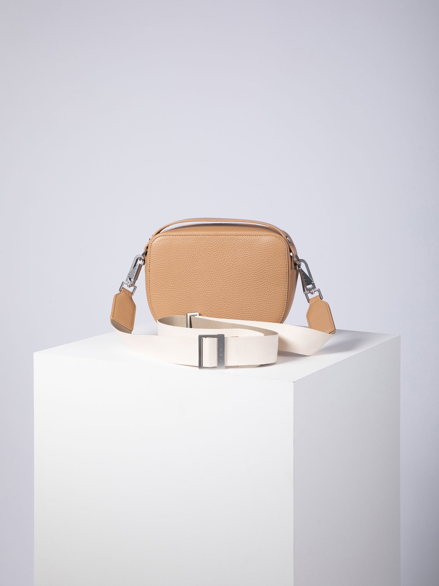 color:beige_ansicht:000000000000005_dokar:Z07_dokar-text:online inhalt