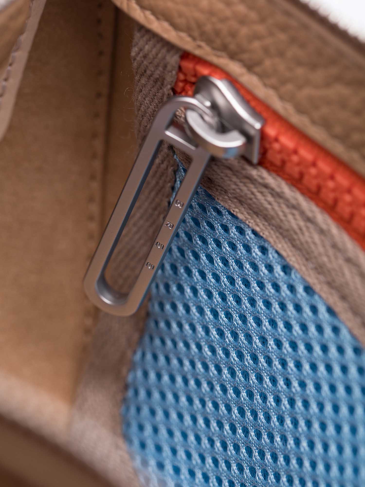 color:beige_ansicht:000000000000010_dokar:Z07_dokar-text:online inhalt