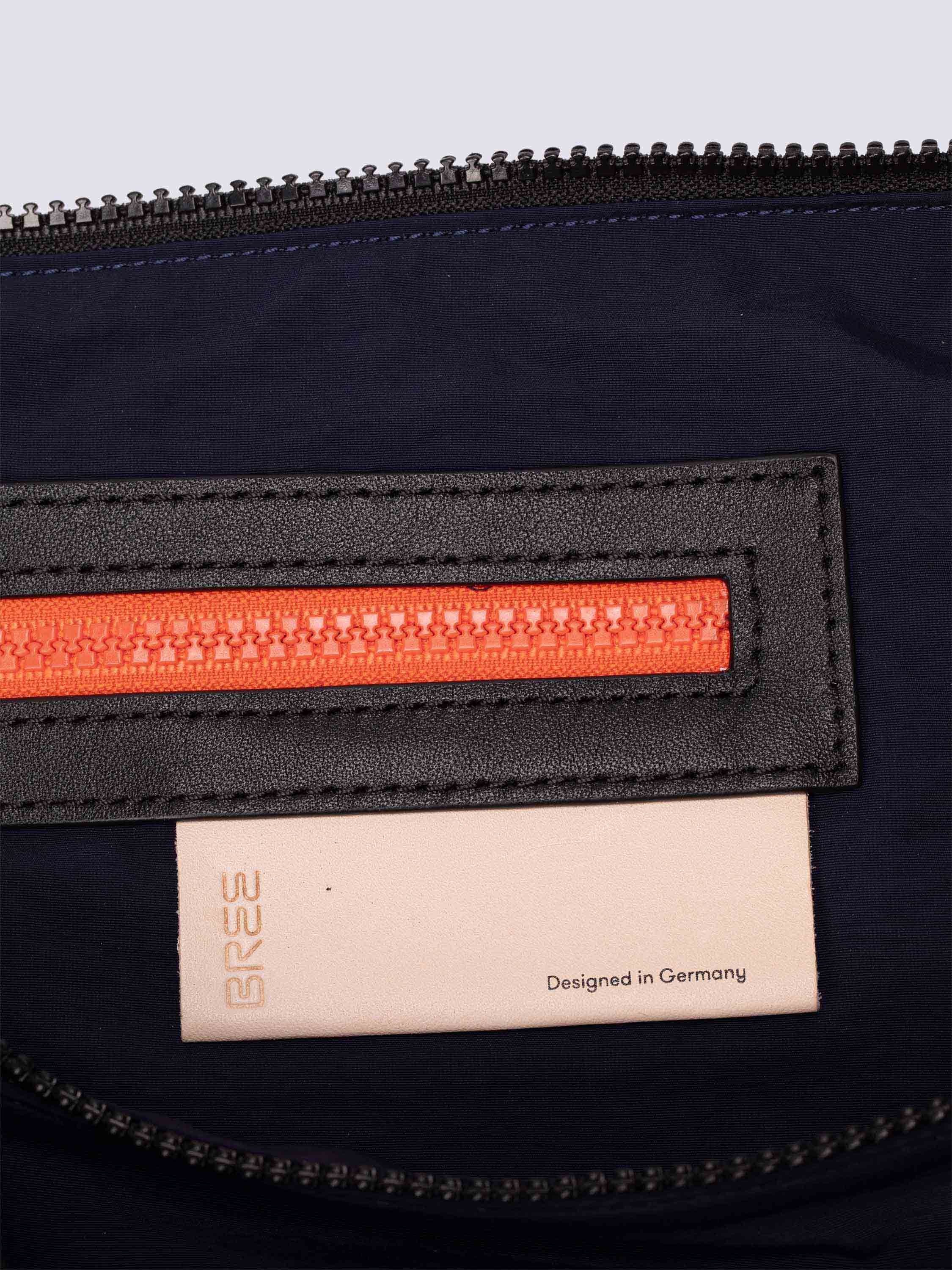 color:dark navy_ansicht:000000000000011_dokar:Z07_dokar-text:online inhalt