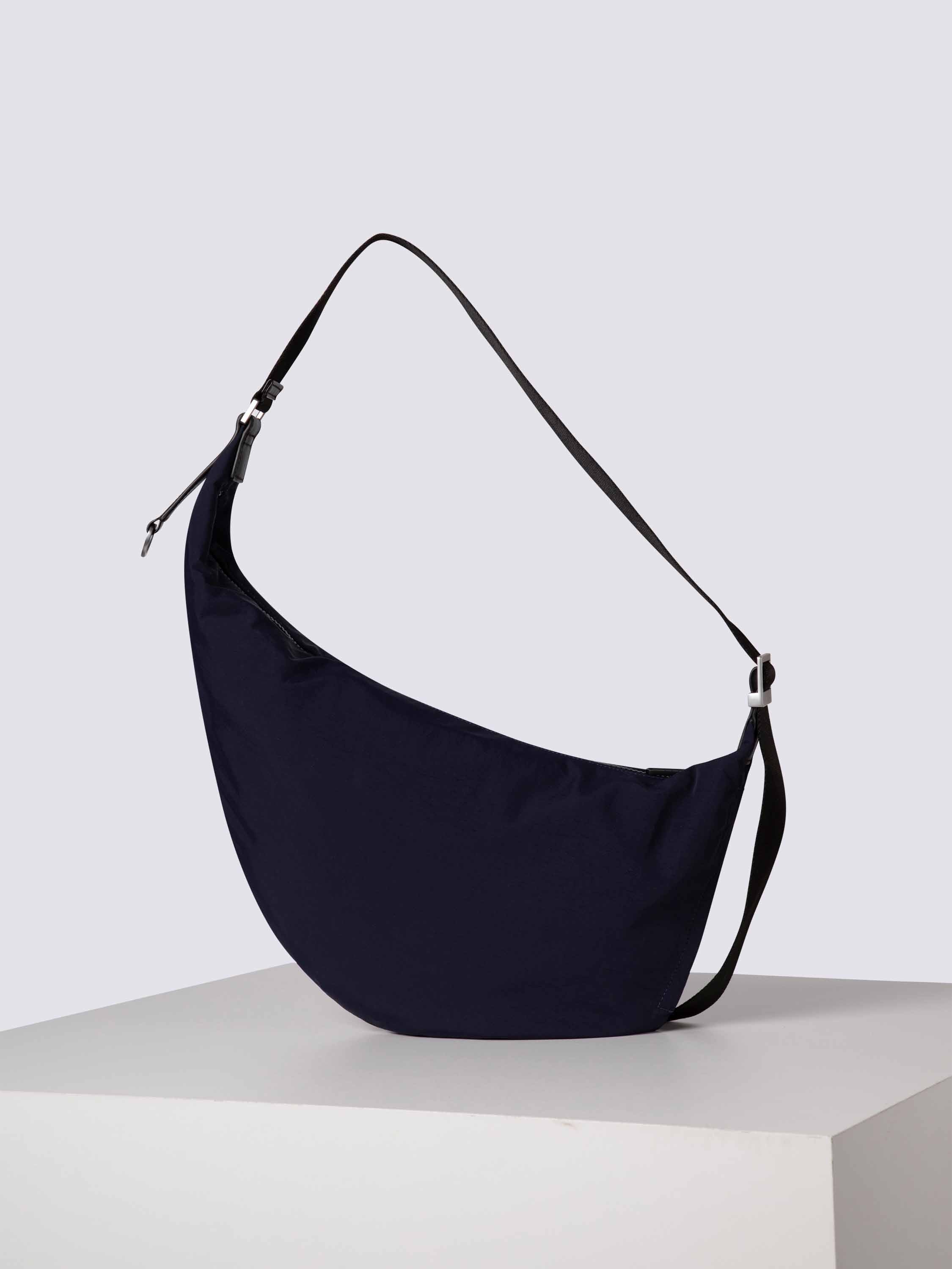 color:dark navy_ansicht:000000000000002_dokar:Z07_dokar-text:online inhalt