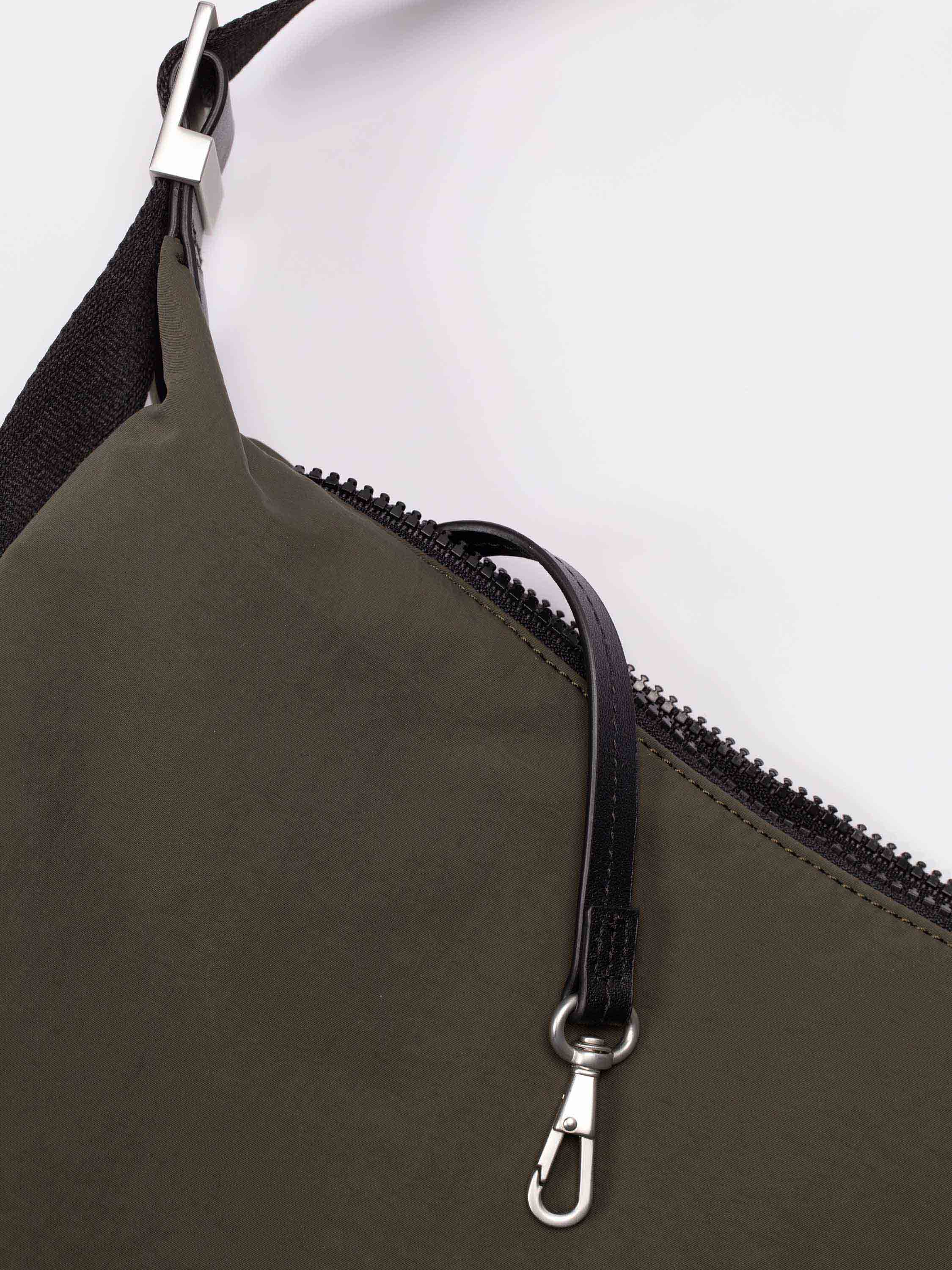 color:dark olive_ansicht:000000000000006_dokar:Z07_dokar-text:online inhalt