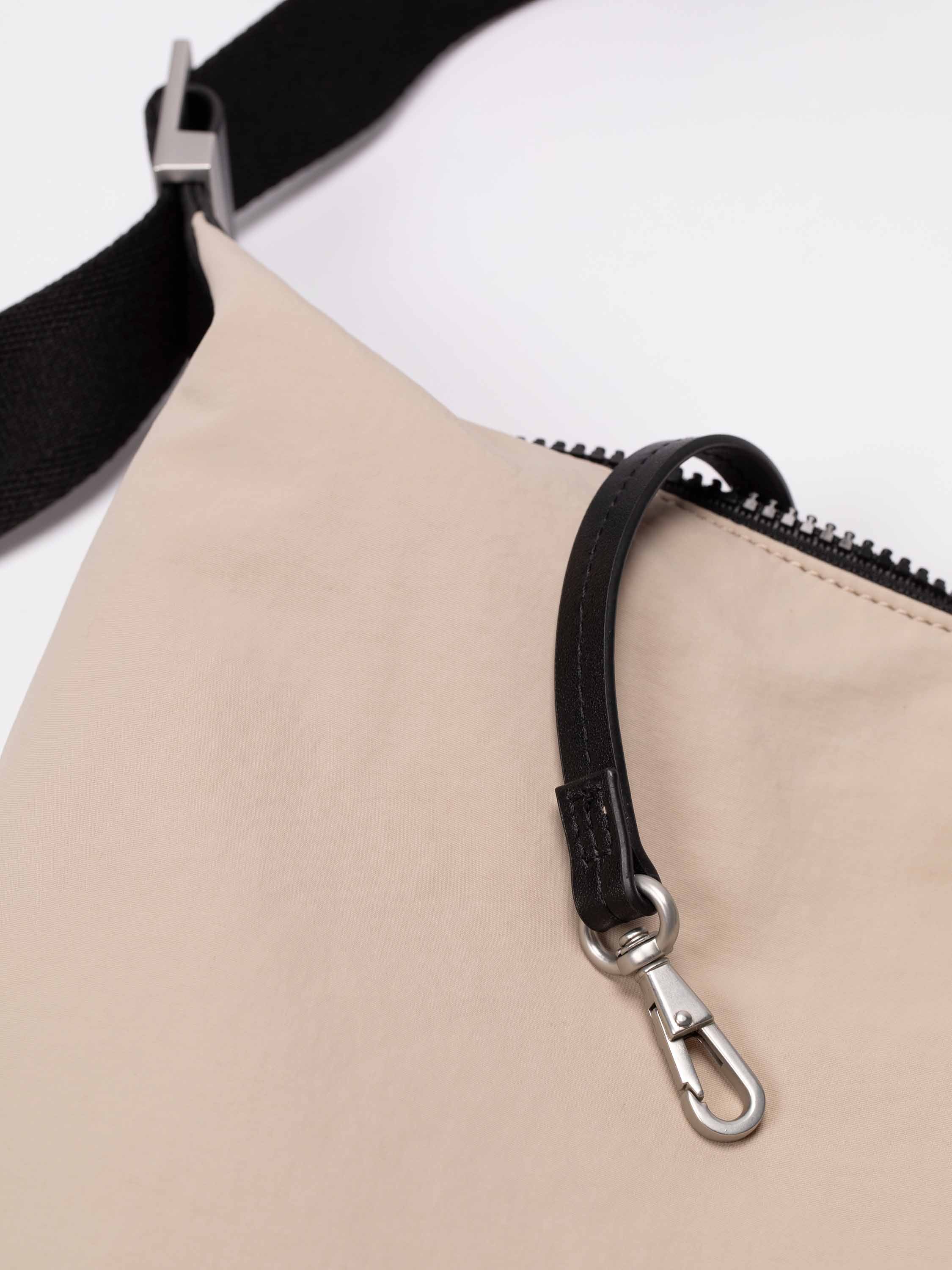 color:beige_ansicht:000000000000007_dokar:Z07_dokar-text:online inhalt