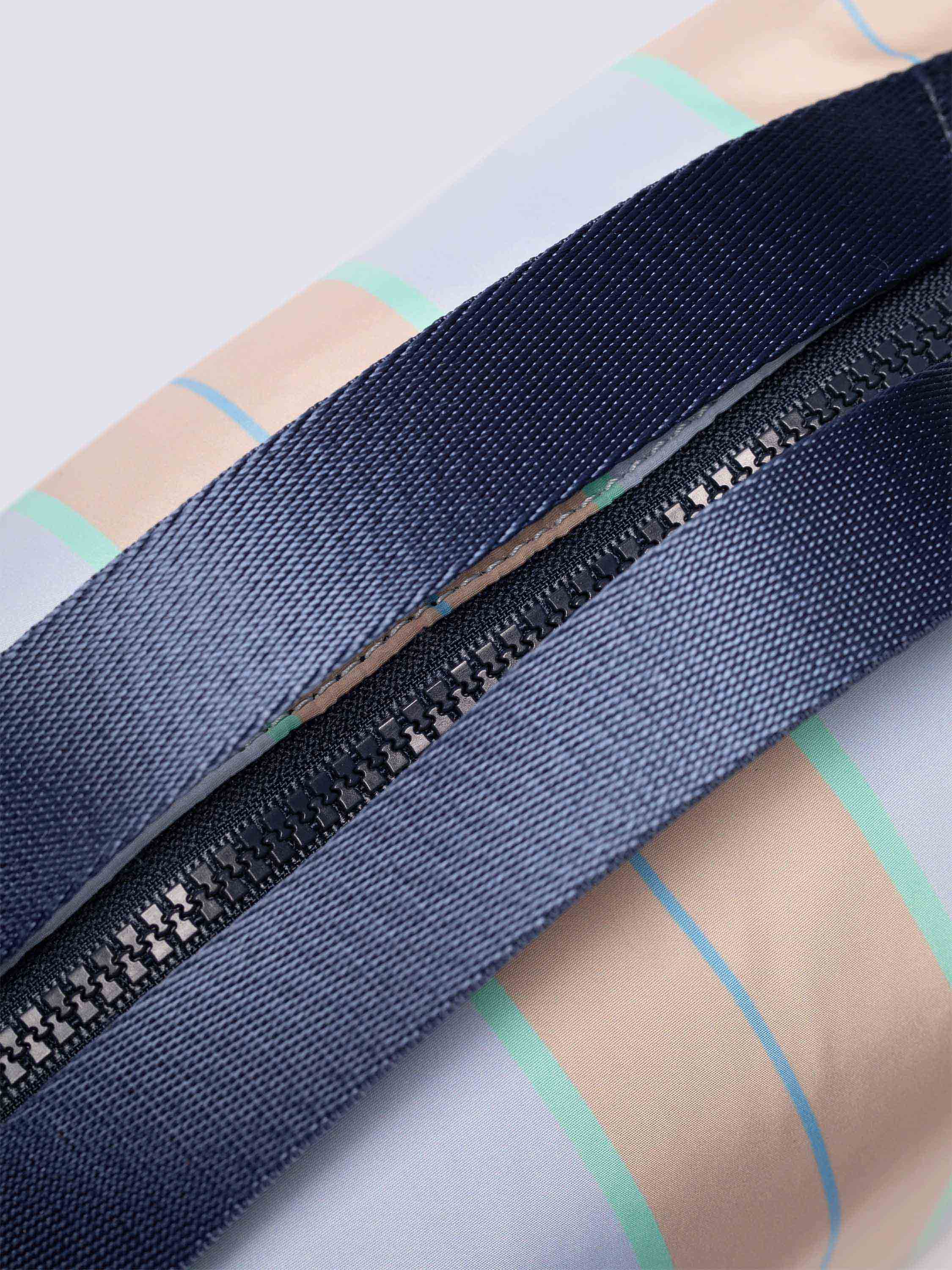 color:blau_ansicht:000000000000005_dokar:Z07_dokar-text:online inhalt