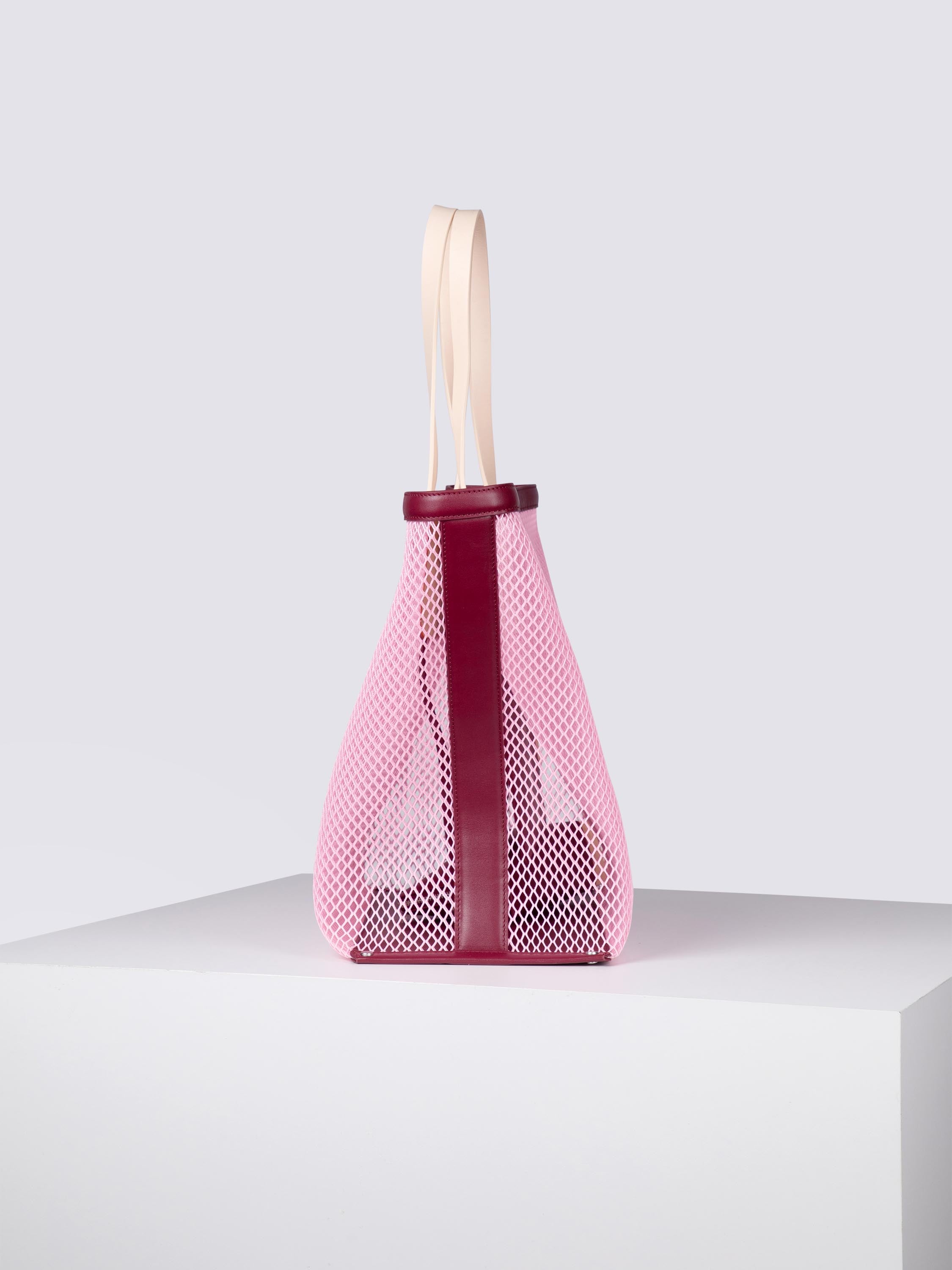 color:hellpink_ansicht:000000000000002_dokar:Z07_dokar-text:online inhalt